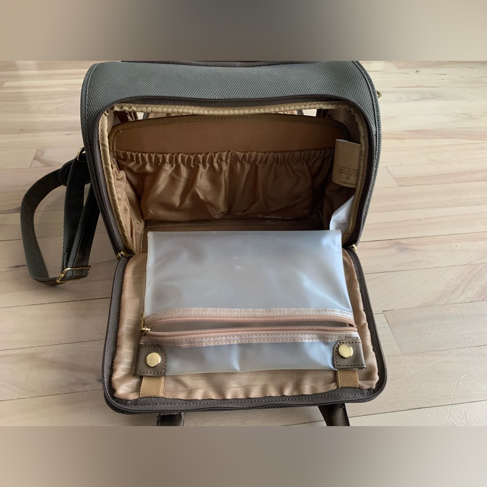 DIANE VON FURSTENBERG - Vintage Travel Vanity Case Weekender Bag w Strap & Pouch - Picture 9 of 13